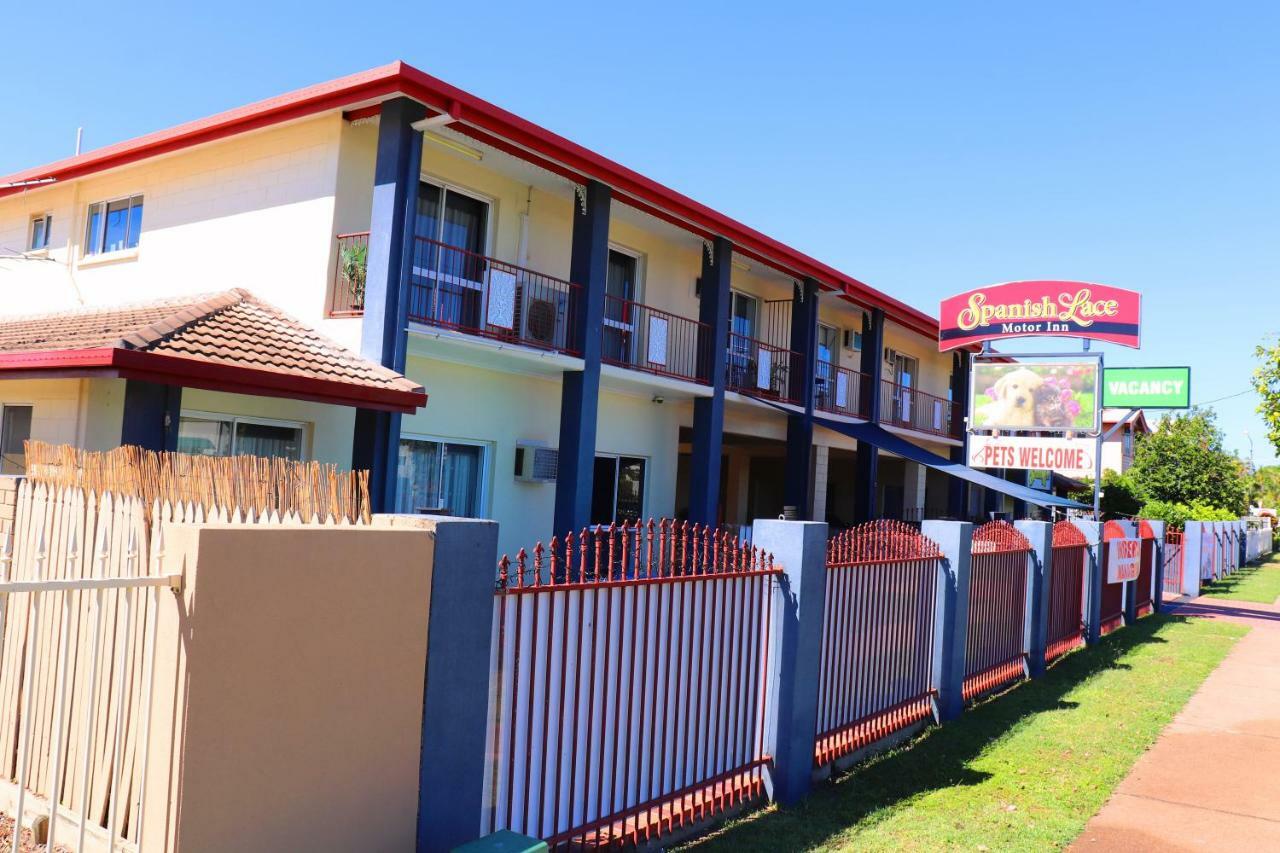Spanish Lace Motor Inn Таунсвилл Экстерьер фото
